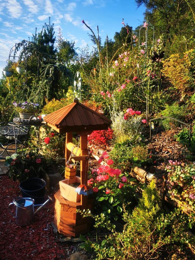Ferienhaus Mit Riesen Garten, Drei Terrassen, Toller Aussicht Am Waldrand, Auch Als Monteur-Wohnung Hemer Exteriör bild